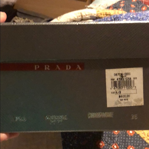 Ladies Prada Shoes, new in box - Picture 2 of 3